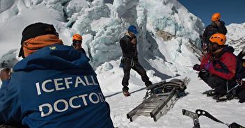 Hommage aux Icefall doctors de l'Everest