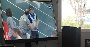 François passe à la télé lors du championnat de france indoor de Miramas