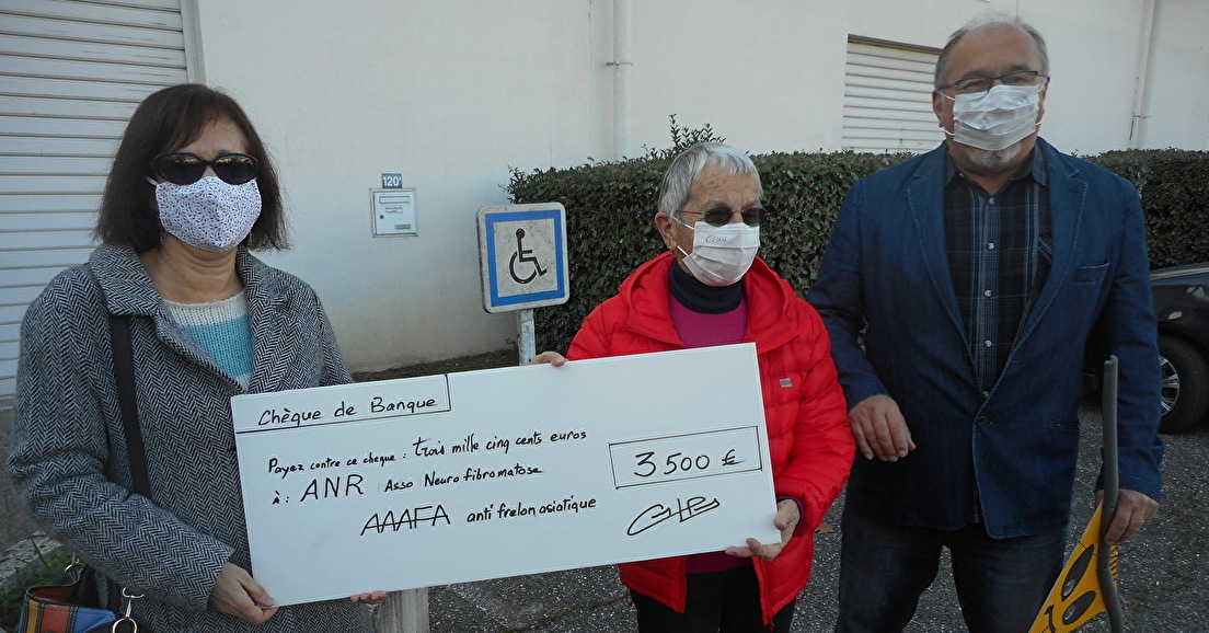 L'association AAAFA fait un don à l'A.N.R. à Le Haillan (33)