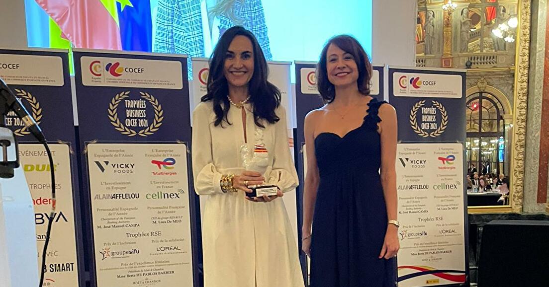Berta de Pablos-Barbier recibe el Premio a la Excelencia Femenina 2021