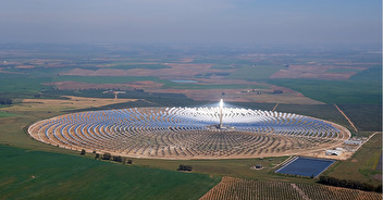 Gemasolar : une centrale solaire qui produit de l'énergie jour et nuit