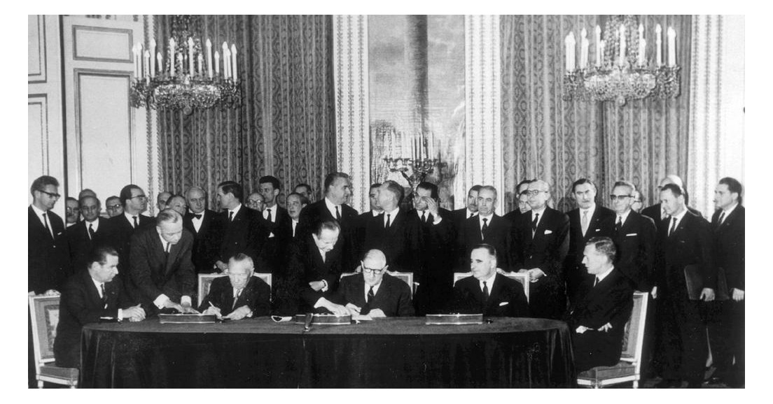 Am 22. Januar 1963 unterzeichneten Deutschland und Frankreich.