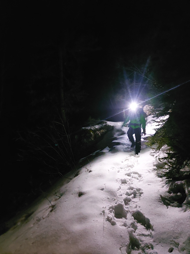 USF Spéléologie, marche de nuit, grotte du Grand Glacier, Isère