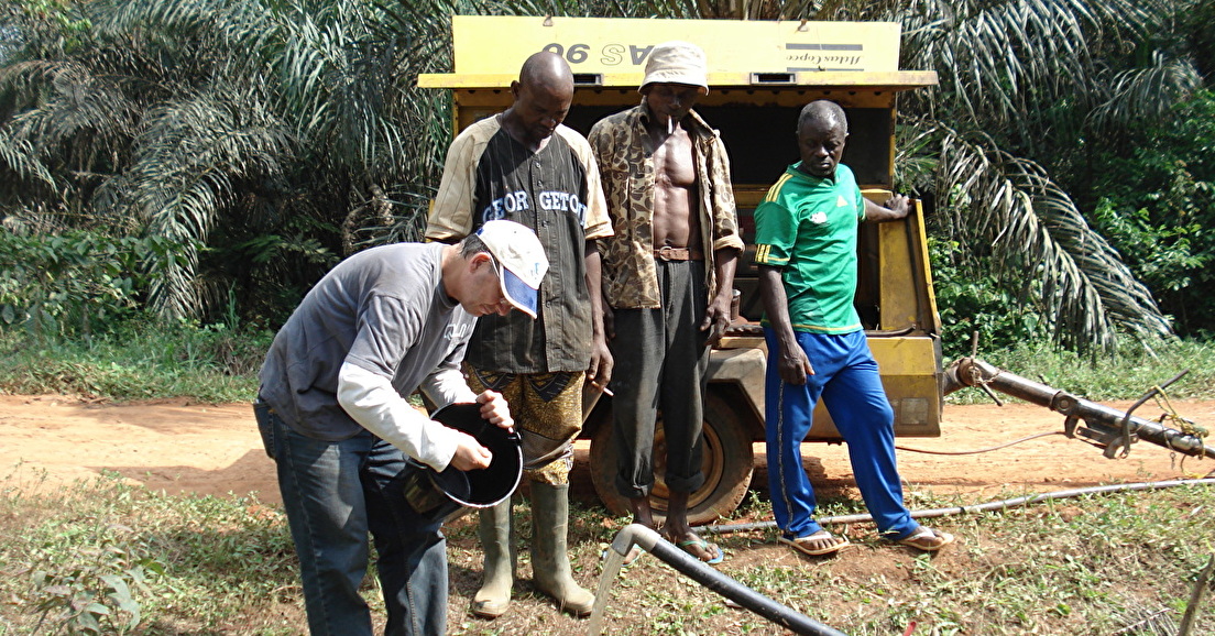 Cameroun (Fondjomekwet) - Travaux prioritaires d'alimentation en eau