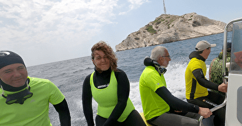 La mer méditerranée en mai et en apnée