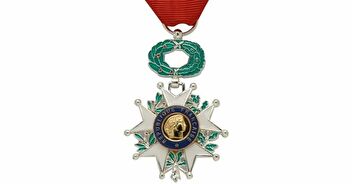 Pierre FIECHA promu chevalier dans l'Ordre de la Légion d'Honneur