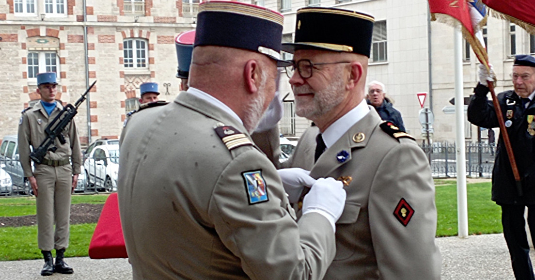 Bruno LAURENT décoré de la Médaille Militaire