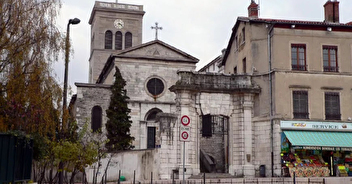 Sanctuaire Saint-Irénée (église, crypte, calvaire)