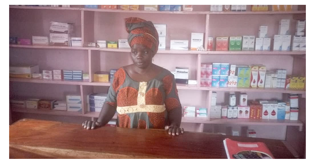 Microcrédit au Bénin - Financer une pharmacienne avec l'association Afjar.