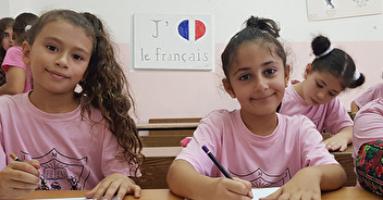 Écoles : l'apprentissage du français contribue à un climat de paix